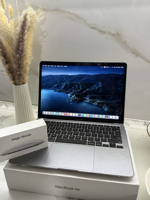 Macbook air 13-inch Chip M1