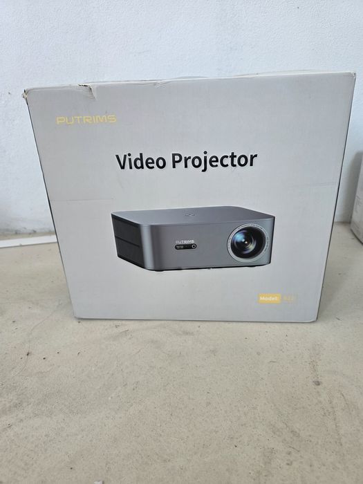 Video proiector Putrims