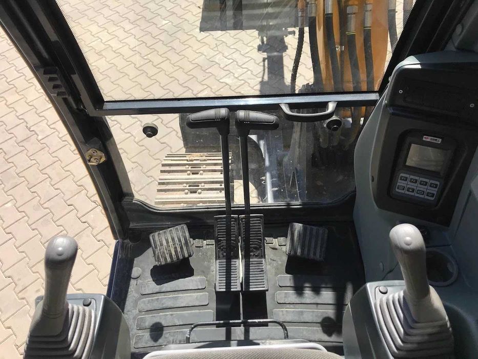 Багер Cimex Minixx M65 6200кг