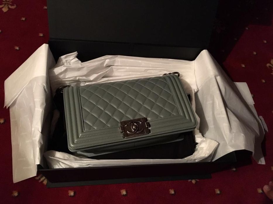 Chanel boy Medium Size