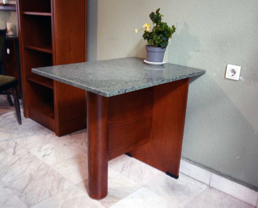 Комплект маса с два стола – MDF, масив, зелен агломерат