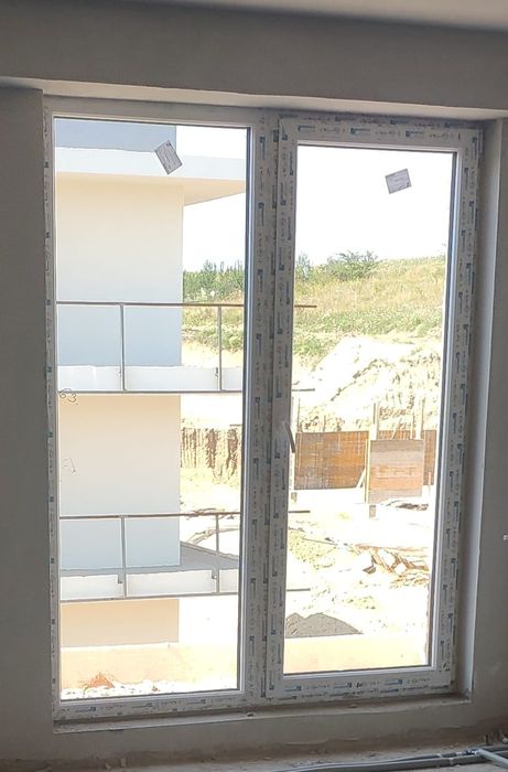 De vânzare 3 bucăți  Geamuri si usi termopan.