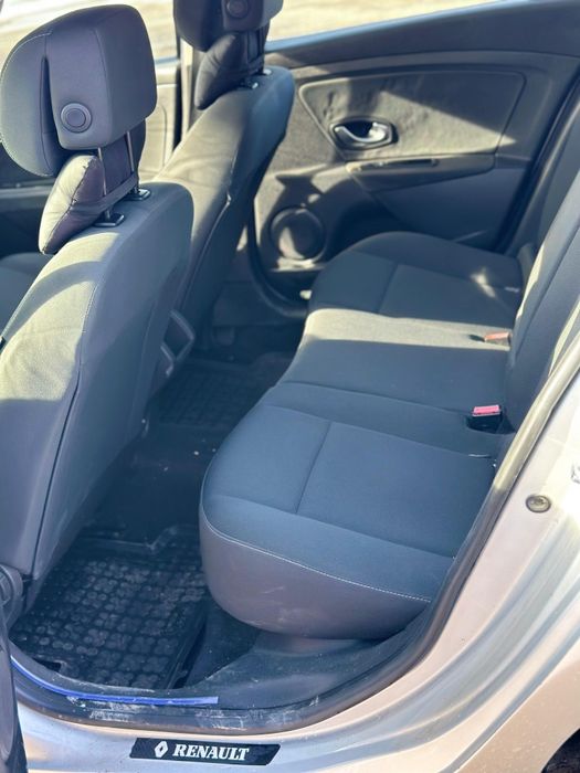 Vând Renault megane 3