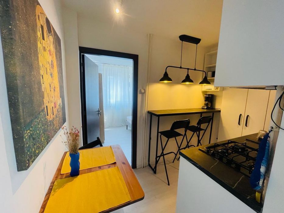 Apartament 3 camere de inchiriat Vitan - Bobocica