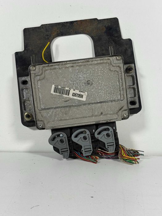 Компютър Двигател Пежо 307 2.0 Ситроен Ц4 2.0 Kompiutar Dvigatel Peugeot 307 2.0 Citroen C4 OEM: IAW 6LP1 .51