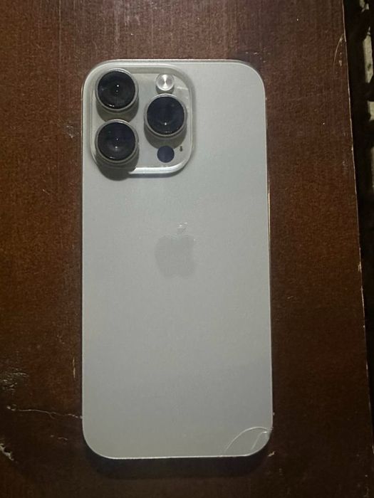 Iphone 16 pro Natural Titanium