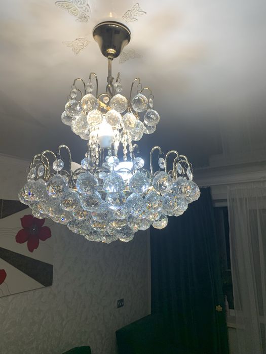 Продам Люстру не дорого