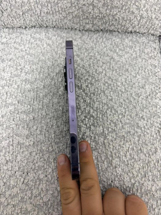 Продам Айфон 14 про