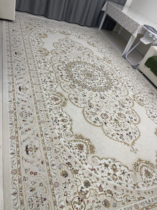 Шкаф прихожей и коврик