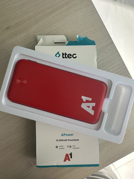 Преносима батреия 10000 mAh