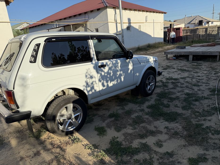 Нива Легенд 2121 4х4