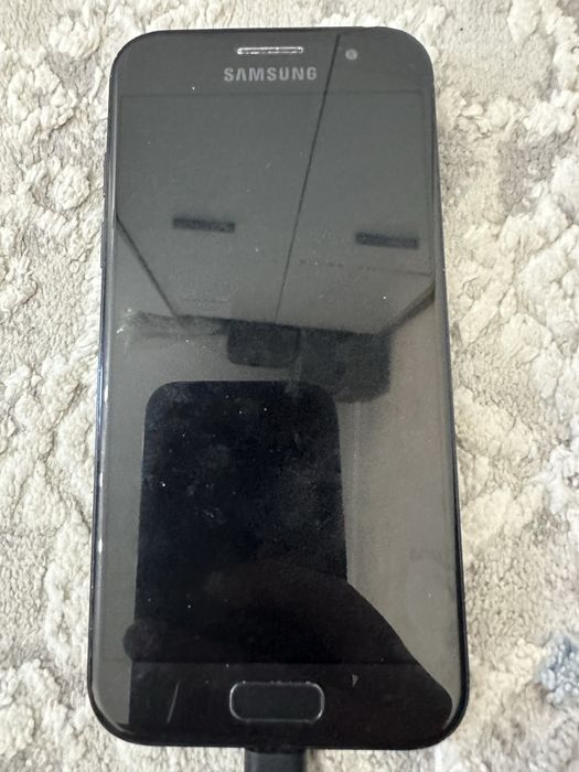 Телефон Samsung A5 2017