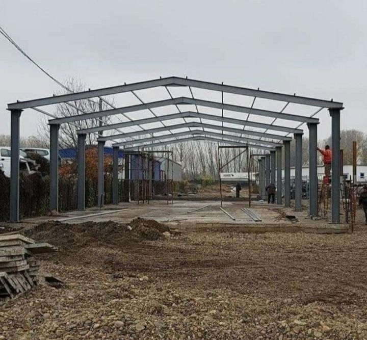 Vand  hala metalica de pe stoc 15x20 fac si la comada