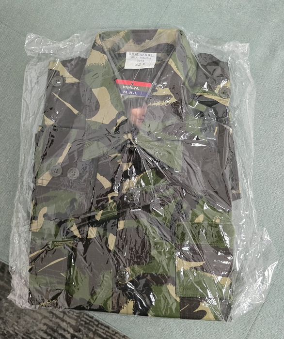 Tinuta militara pentru vanatoare