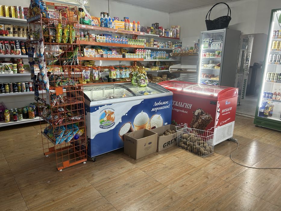 Продам стелажжи для магазина