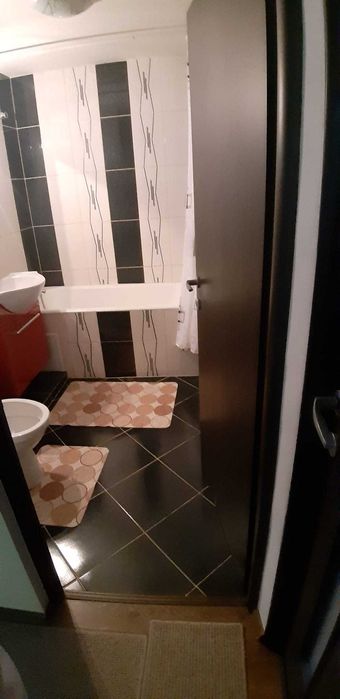 Ofer spre închiriere ap 2 camere