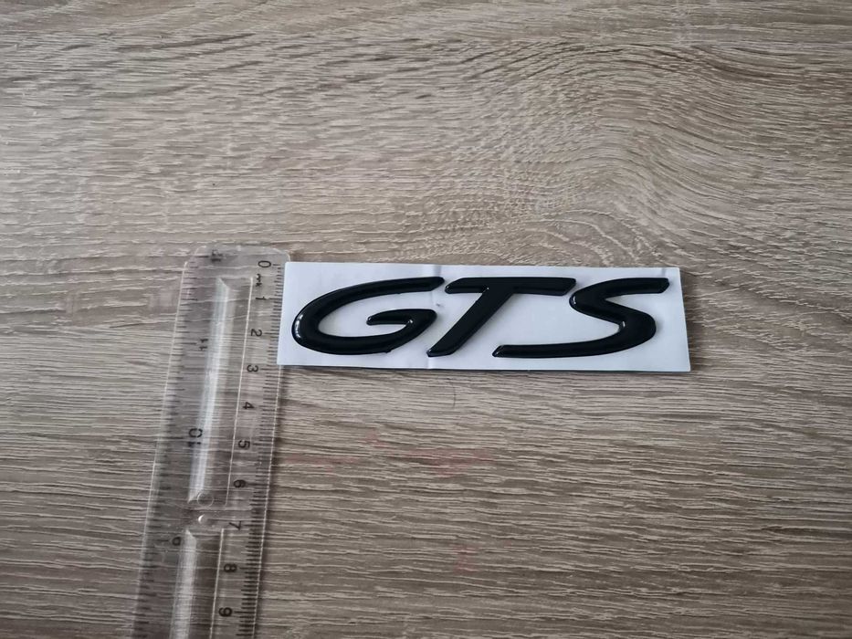 Порше Porsche GTS черен гланц надпис емблема