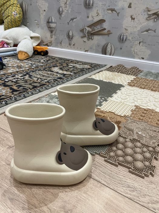 Резиновые сапожки