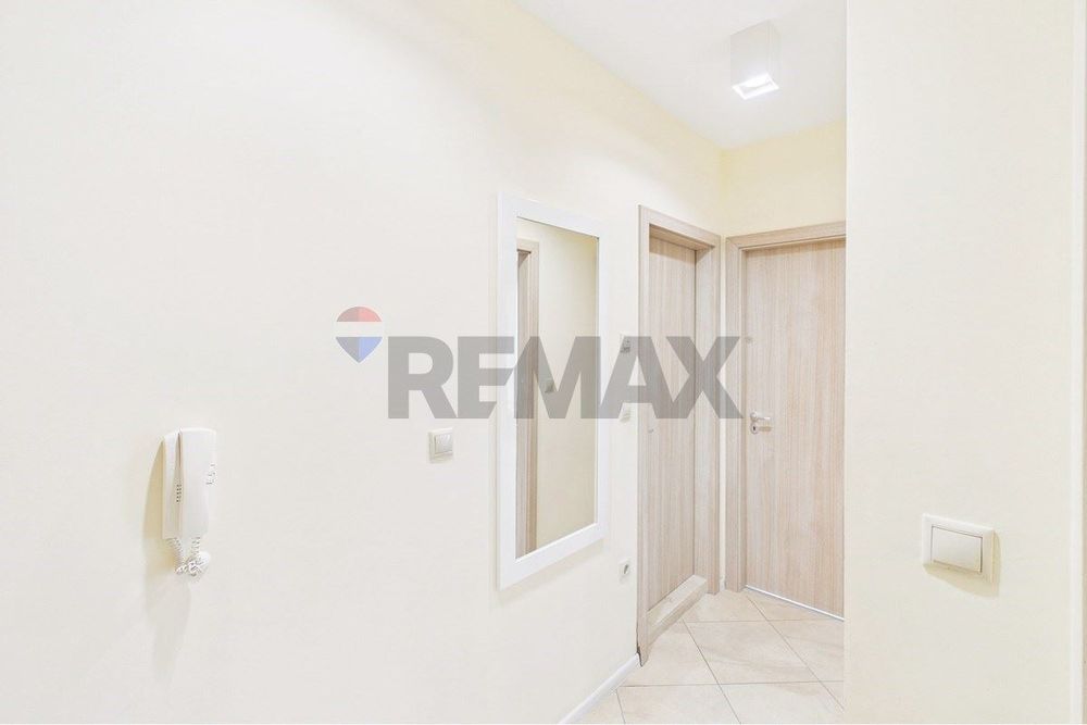 Продава се Двустаен апартамент в Варна, Аспарухово - 60 кв.м за 2367 €/кв.м - Снимка #8