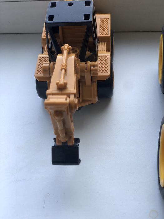 Продам машинки