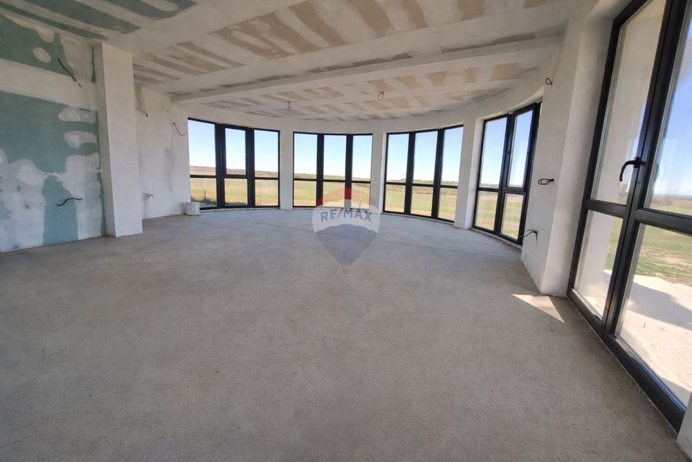 Нова къща в обл.Варна, с.Кичево, НН