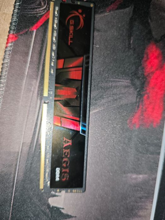 Оперативная память F4-3200C16S-16GIS G-SKiLL