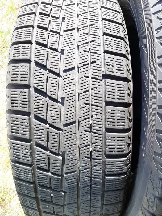 Продам шины 225/65/17 якохама