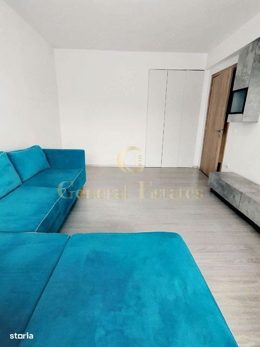 Vând apartament 2 camere Tractorul
