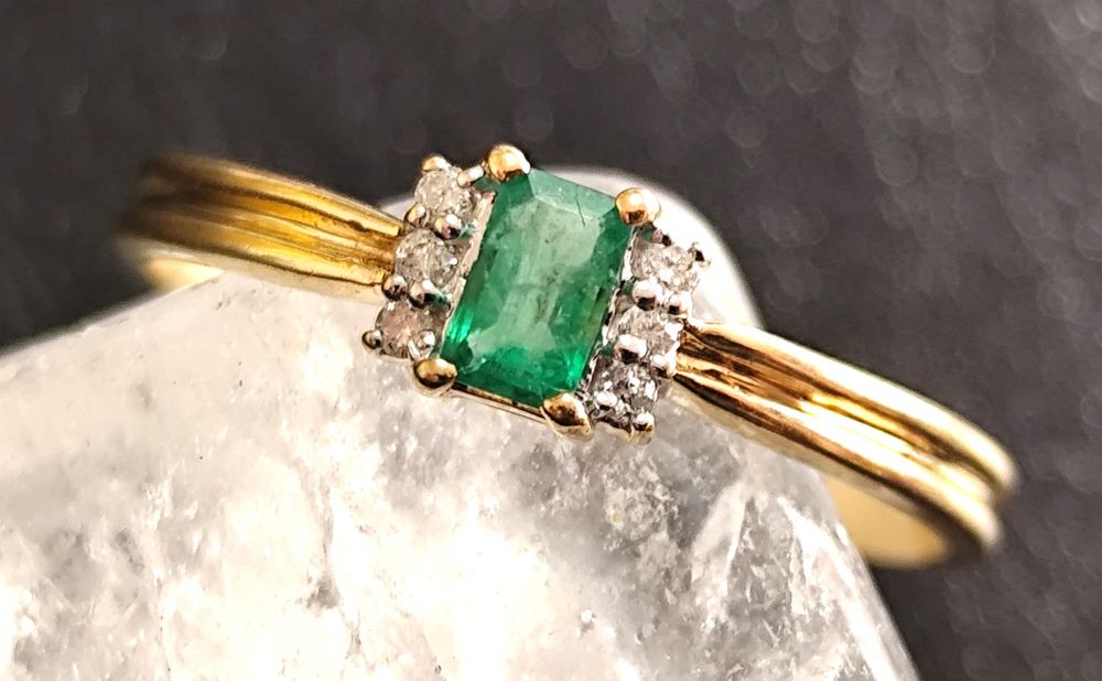 Златен Пръстен / Смарагд / Диаманти