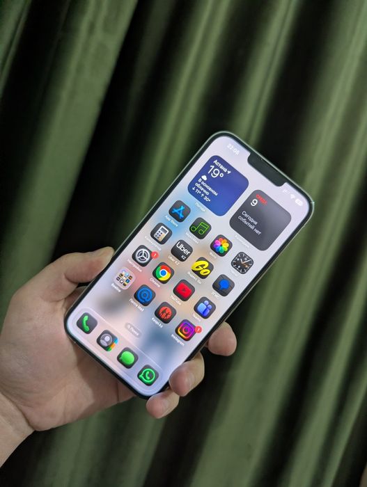 iPhone 13 Pro Max 128 ГБ — серебристый