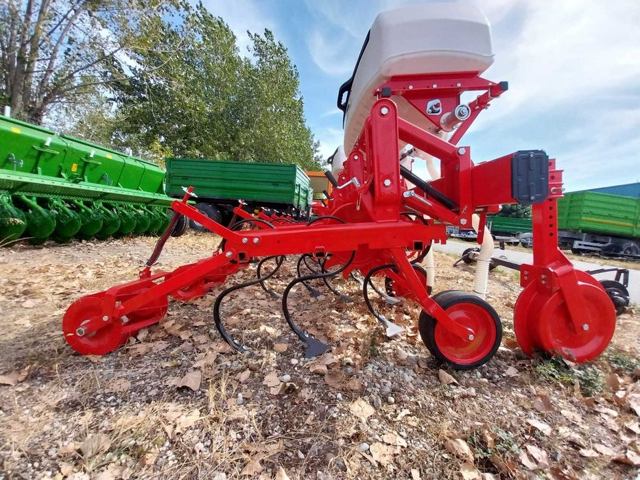 Prasitoare 6 randuri cu fertilizare