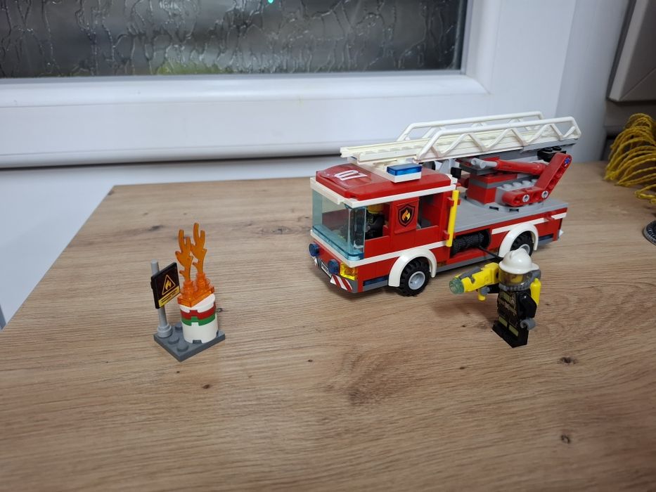 Lego City конструктор 60107