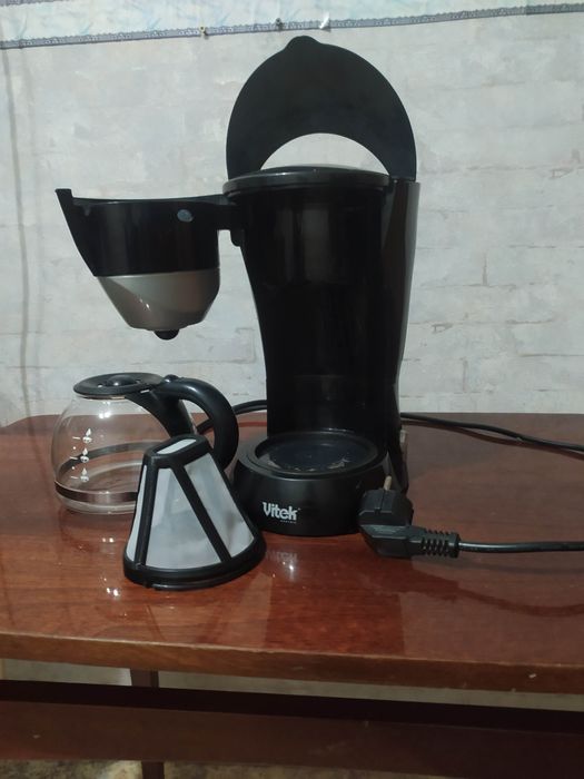 Продаю кофеварку