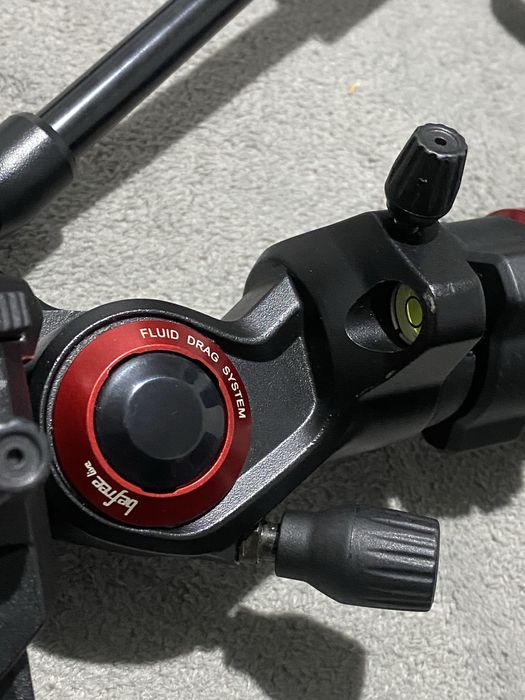 Manfrotto Bifree Live trepied