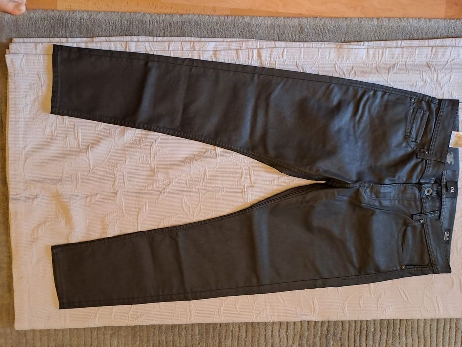 Blugi Ceruiti cu efect piele C&A model Rick Owens, negru și indigo