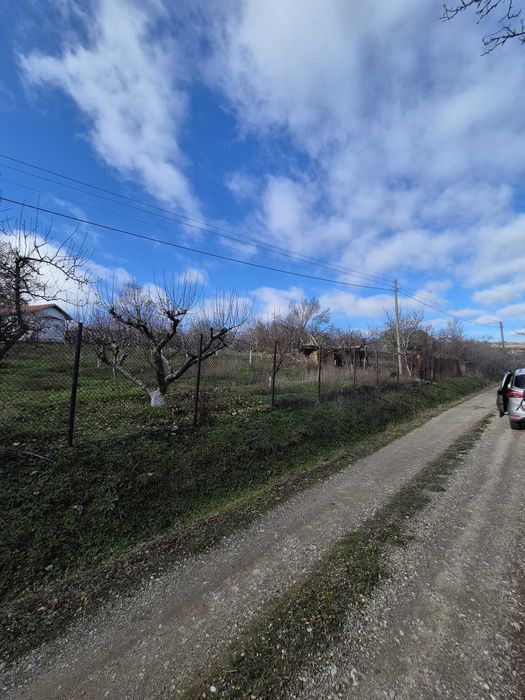 Парцел в Долна Козница