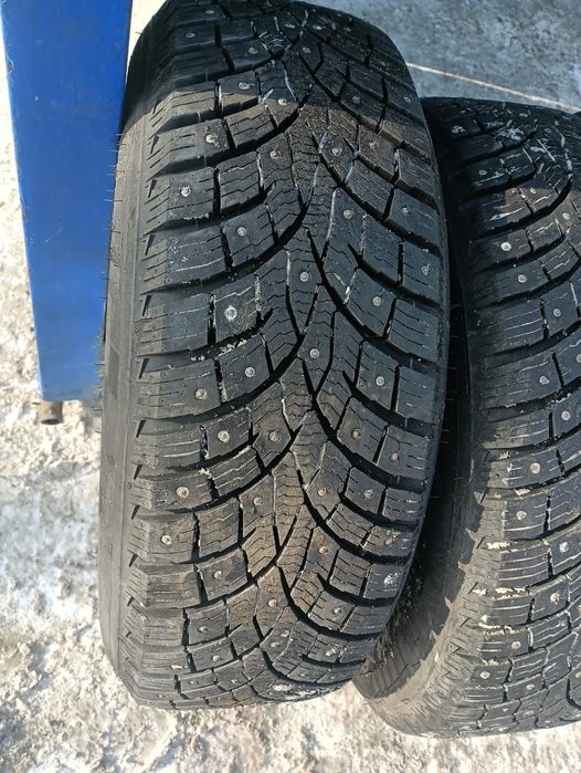 Диски с зимней резиной на Мерседес