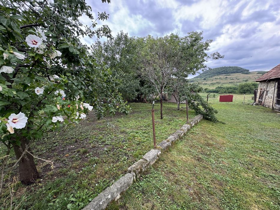 Casa  Cornesti  4.130 mp, centrul comunei Cornesti, Cluj