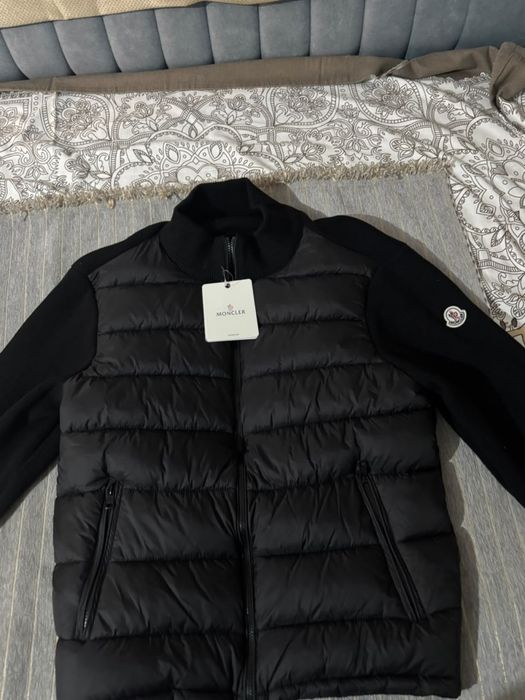 Куртка от Moncler