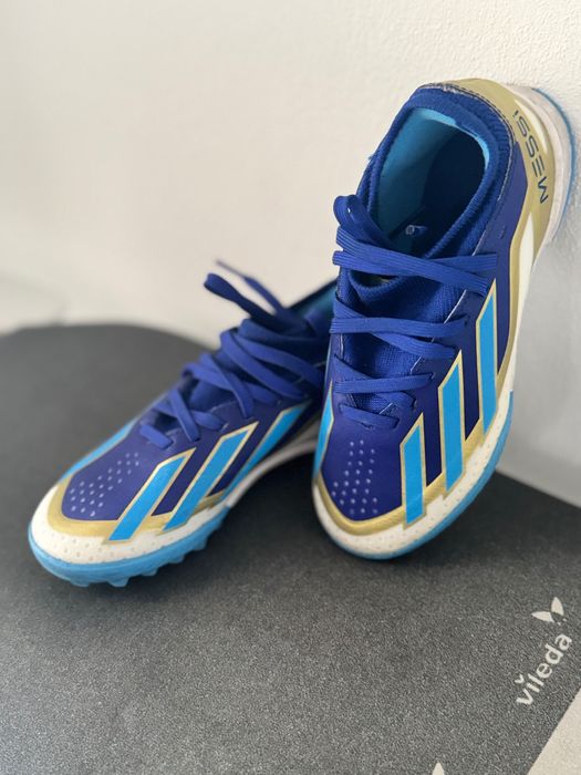 Футболни обувки - стоножки