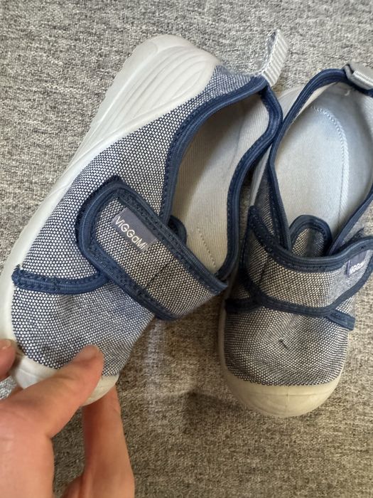 Детски пантофи.