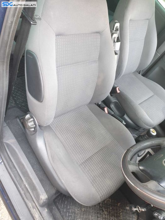Scaun Dreapta Fata Pasager cu Cotiera Volkswagen Sharan 1996 - 2010 [C0500]