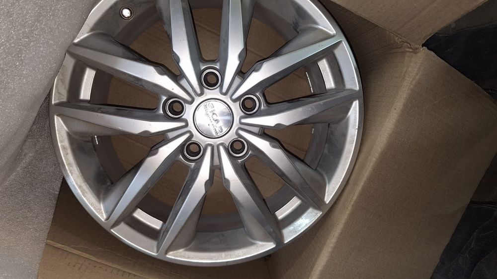 Продам диски и крыло