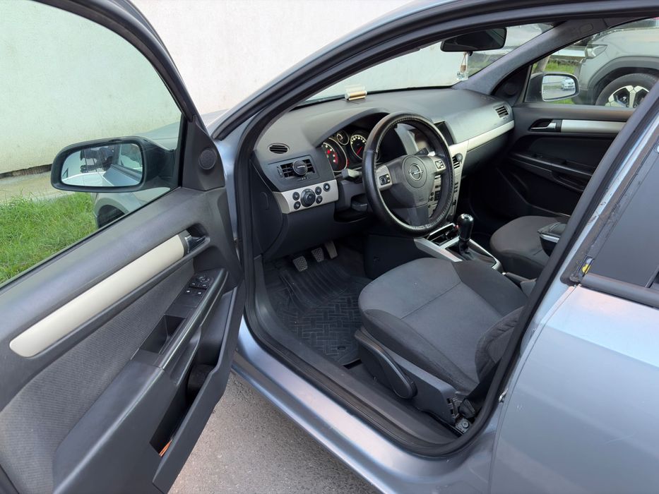 Opel Astra H 1.6 Benzina + GPL