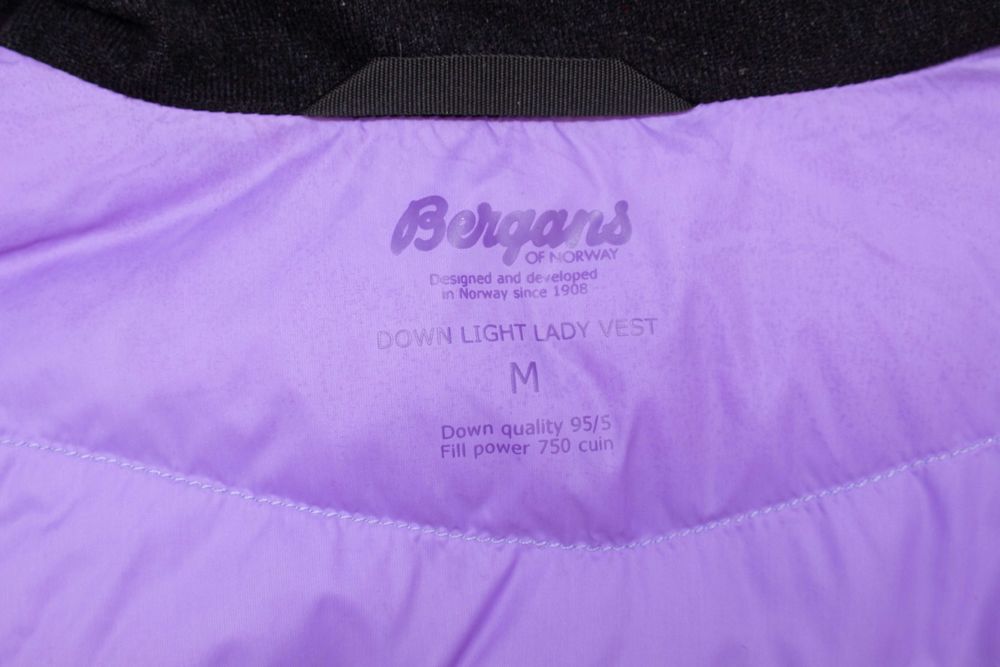 Bergans Down Light Vest дамска пухена грейка лилав елек с пух и пера М