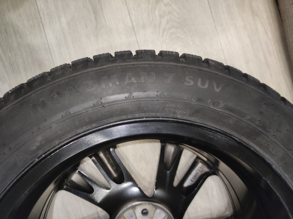 Продам диски с шинами комплектом