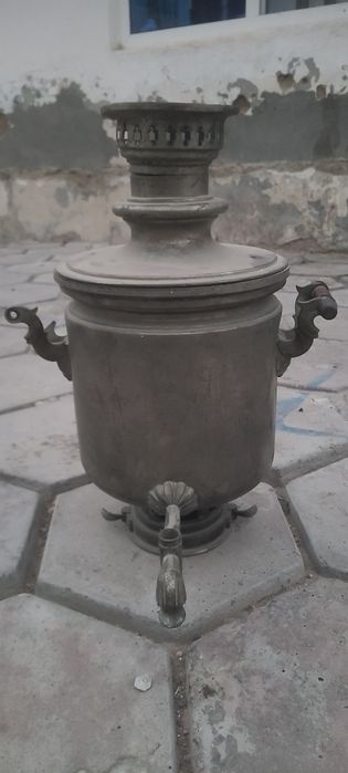 Продаю антикварный Уголный Самовар
