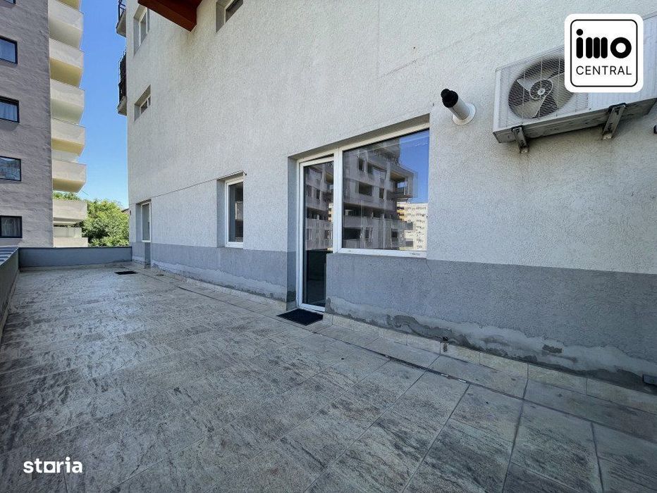 Birou 200mp, terasa 30mp, 2 parcari subterane, cu preluare chiriasi