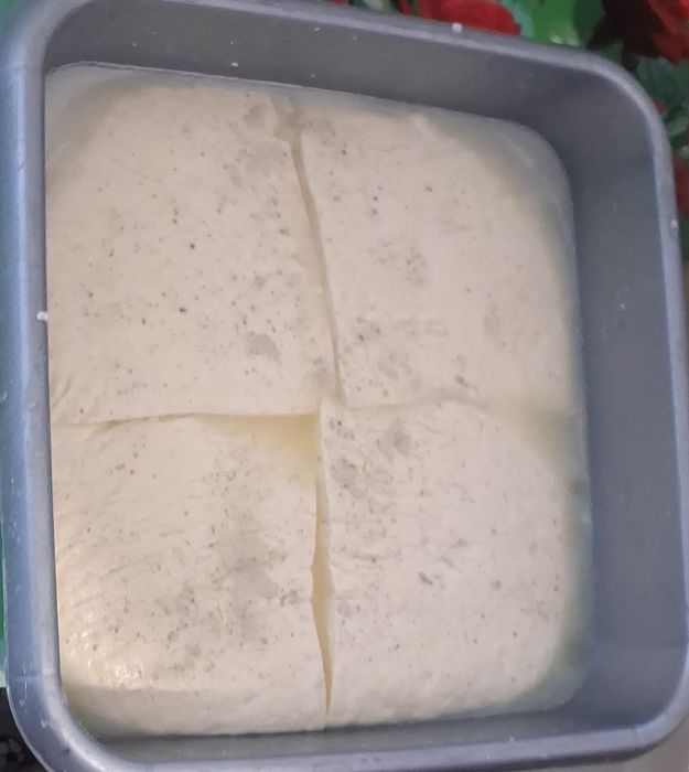 Branza vaca proaspata! Produse lactate