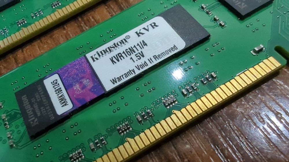 ОЗУ [4GBx4] Kingston